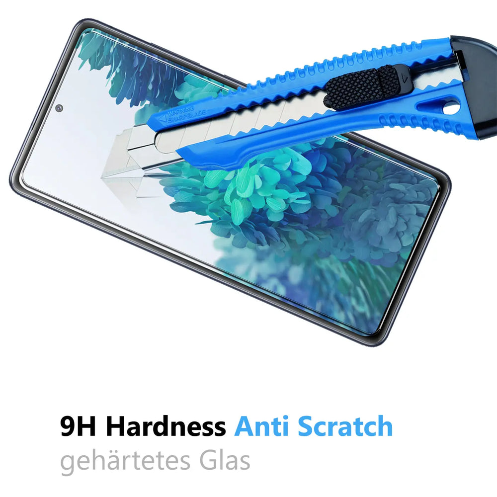 Blaues Cuttermesser auf dem Display eines Samsung Galaxy S20 FE mit Schutzglas, von oben links nach unten rechts.