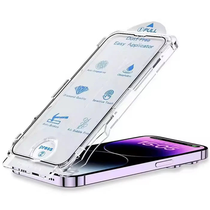 iPhone 15 Pro - EZ Box Schutzglas mit Installationshilfe