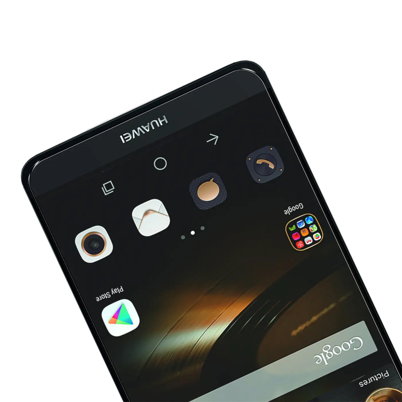 Schwarzes Huawei Mate 7 Smartphone mit Panzerglas-Displayschutz, schräg von oben rechts fotografiert.