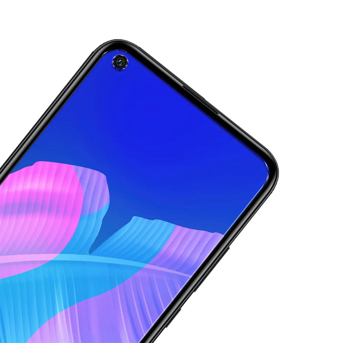 Nahaufnahme des oberen Bereichs eines Huawei P40 Lite E mit schwarzem Rahmen und blauem Display, schräg von oben.
