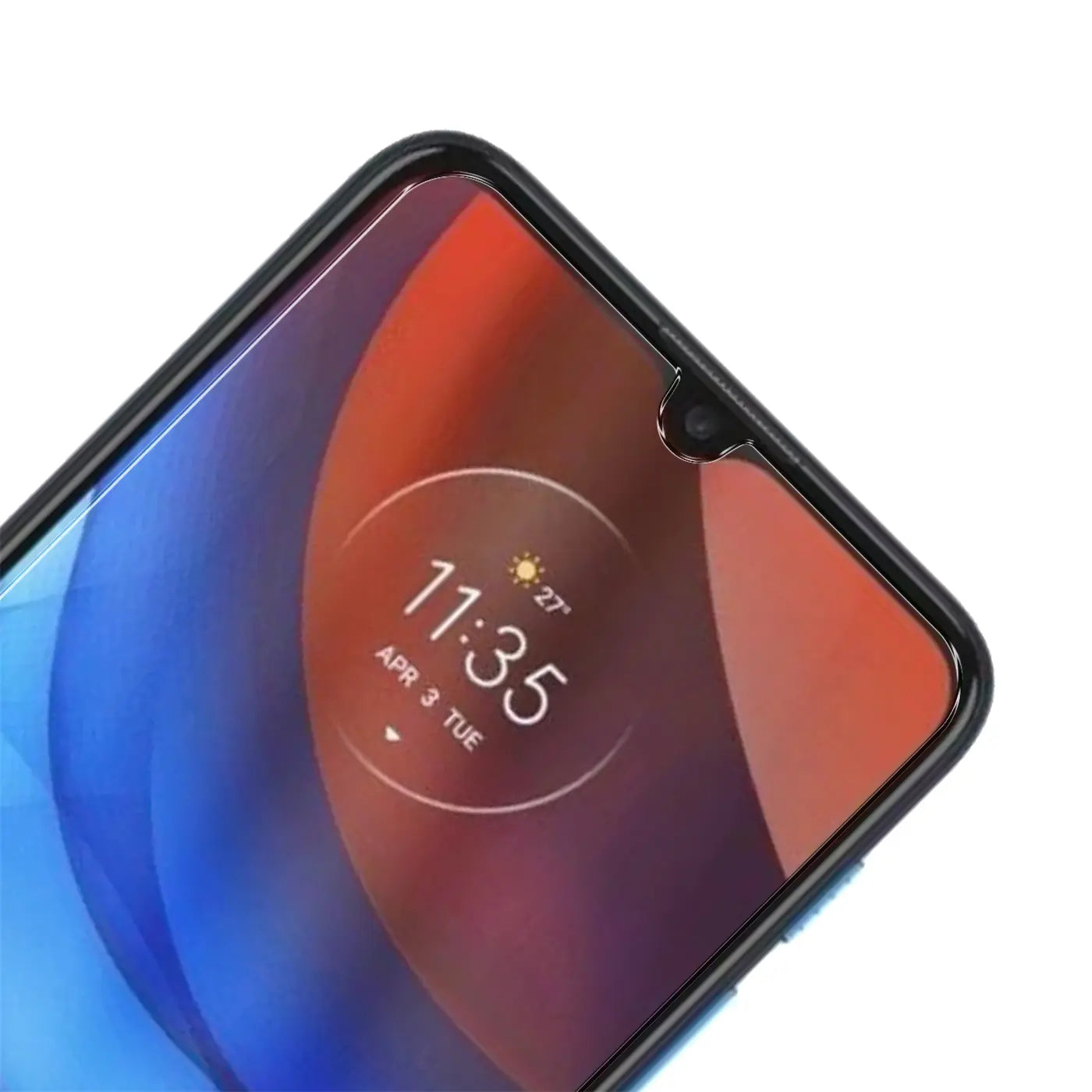 Nahaufnahme eines Motorola Moto E7 Power Displays mit Panzerglas, das die Notch für die Frontkamera ausspart.