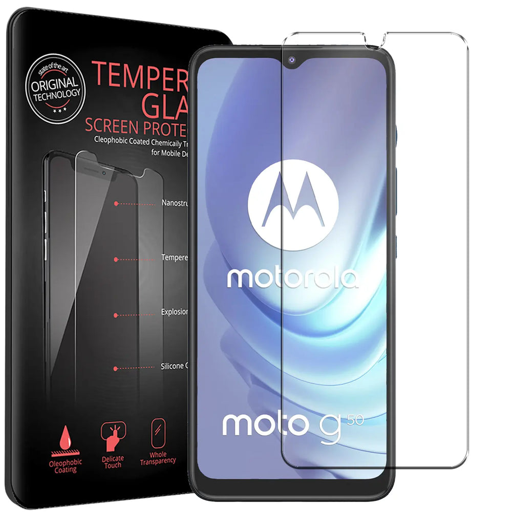 Zwei transparente Panzerglas-Displayschützer für Motorola Moto G50, einer auf dem Gerät, einer daneben, mit Verpackung.