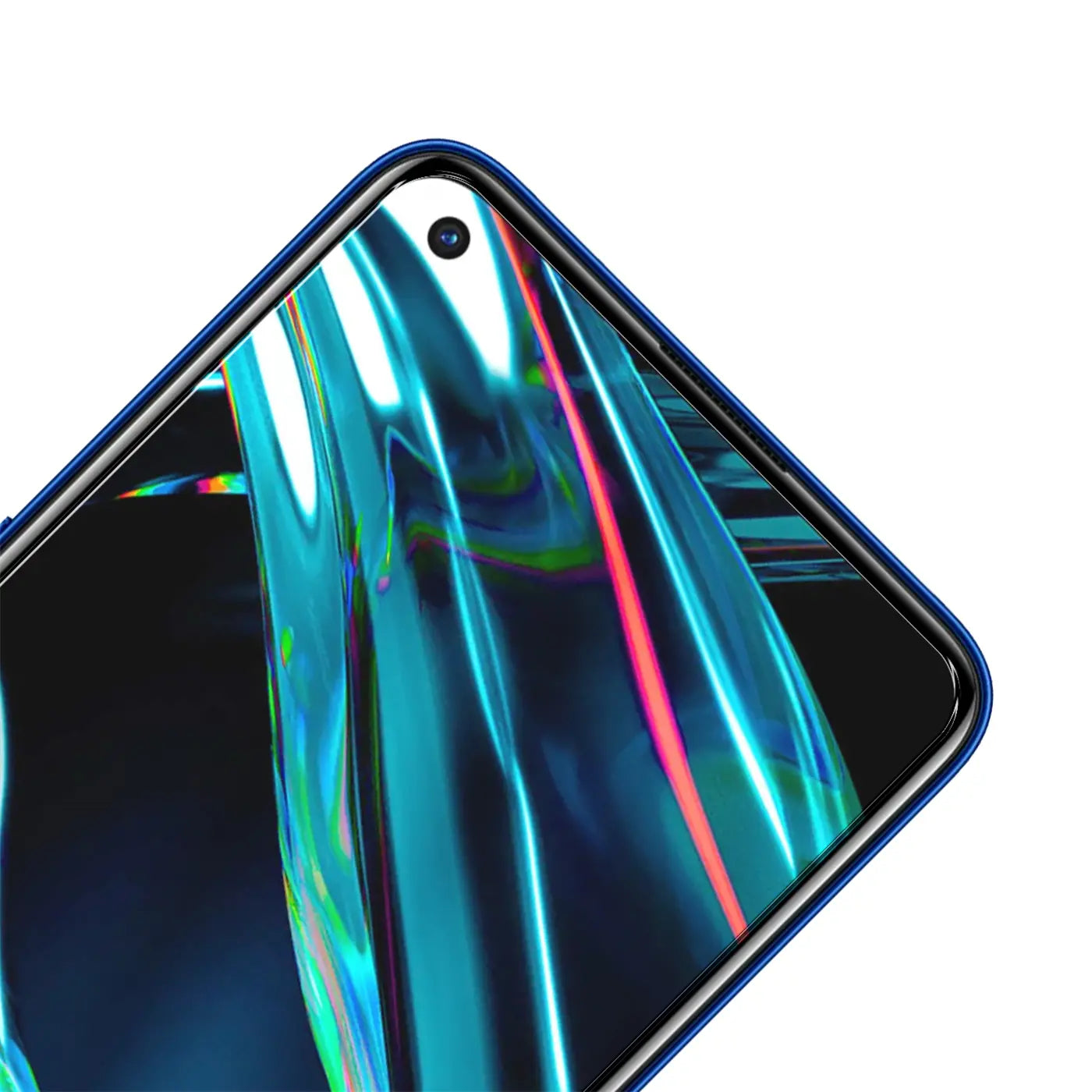 Nahaufnahme des oberen rechten Bereichs eines blauen Realme 7 Pro mit Panzerglas Displayschutz und Punch-Hole-Kamera.