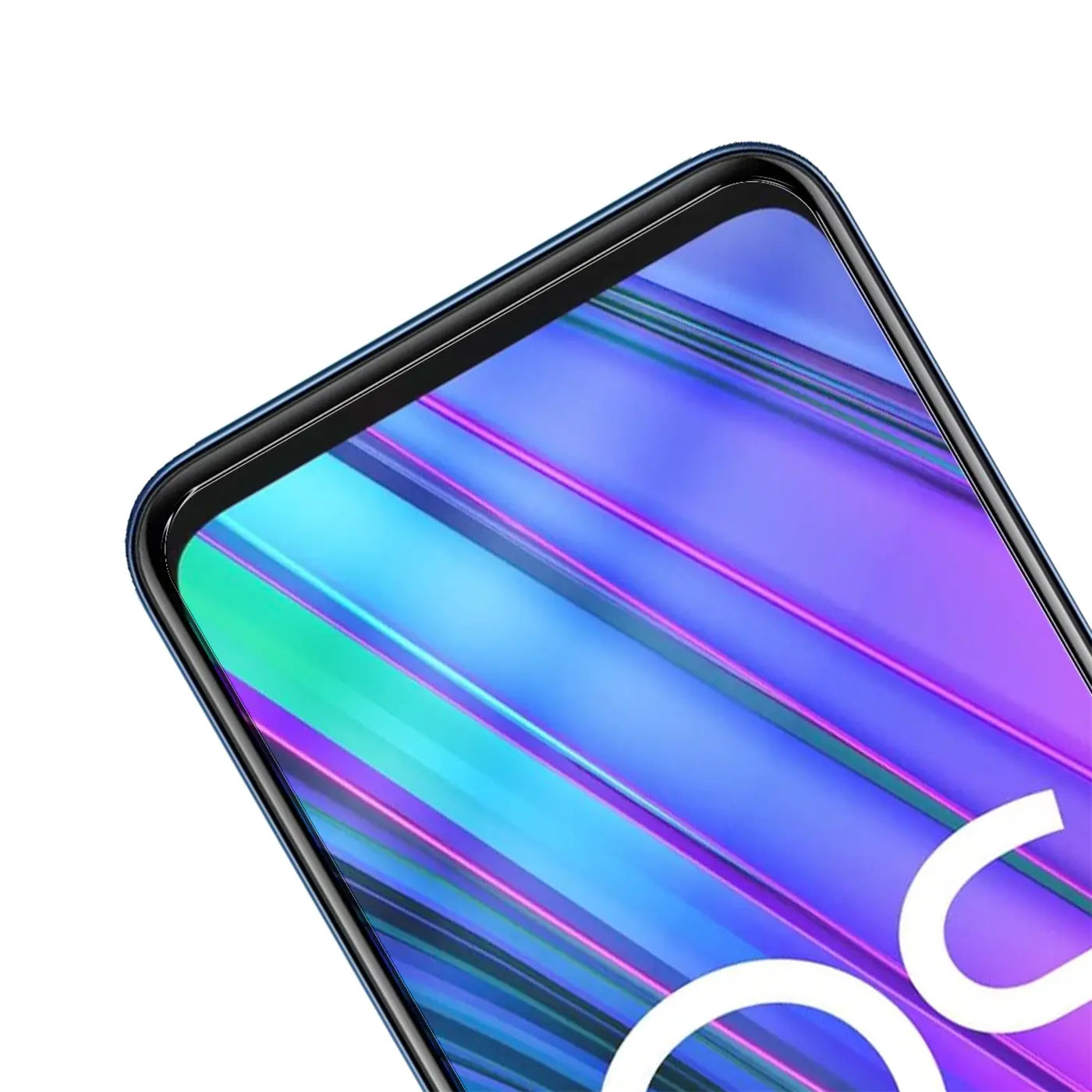 Nahaufnahme des oberen linken Bereichs eines Realme Narzo 30 5G mit installiertem, transparentem Panzerglas.