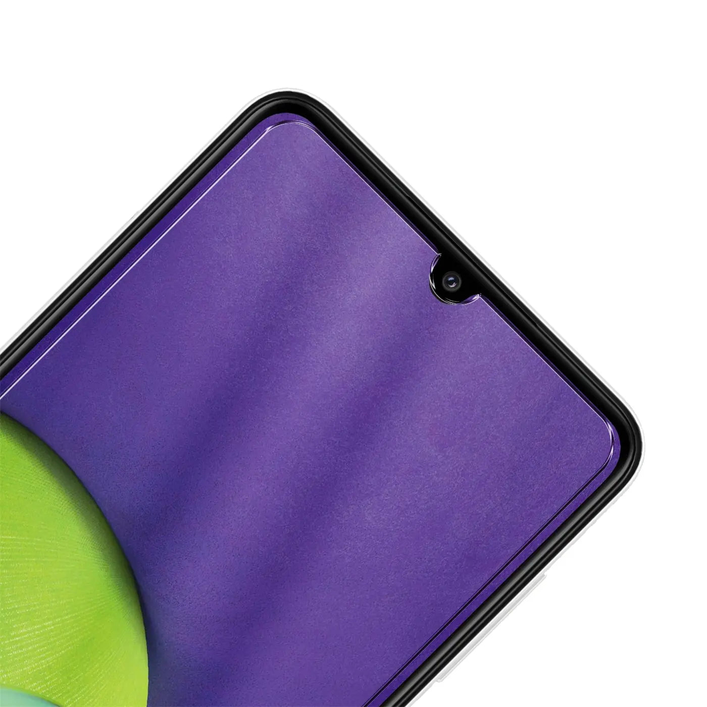 Nahaufnahme eines Samsung Galaxy A22 4G mit violettem Display und schwarzem Rand, von oben rechts schräg.