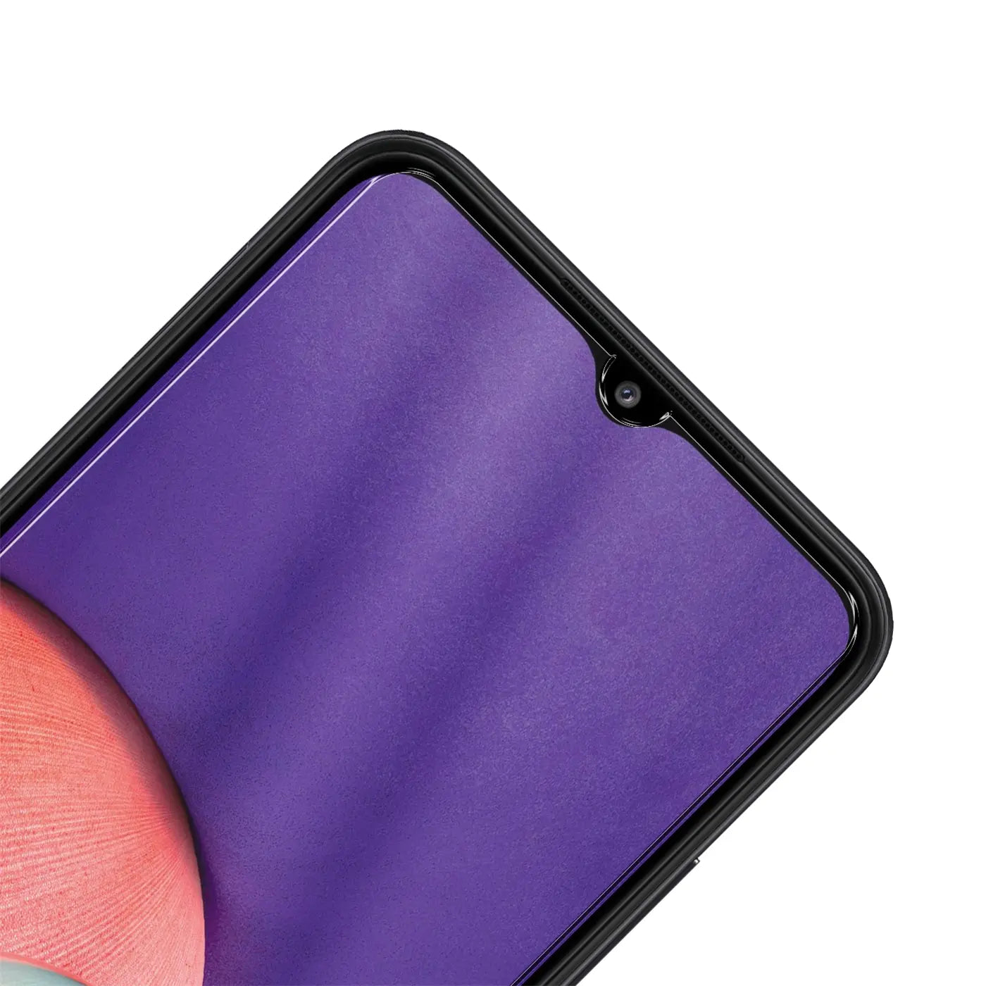 Nahaufnahme des oberen rechten Bereichs eines schwarzen Samsung Galaxy A22 5G mit violettem Display und Panzerglas.