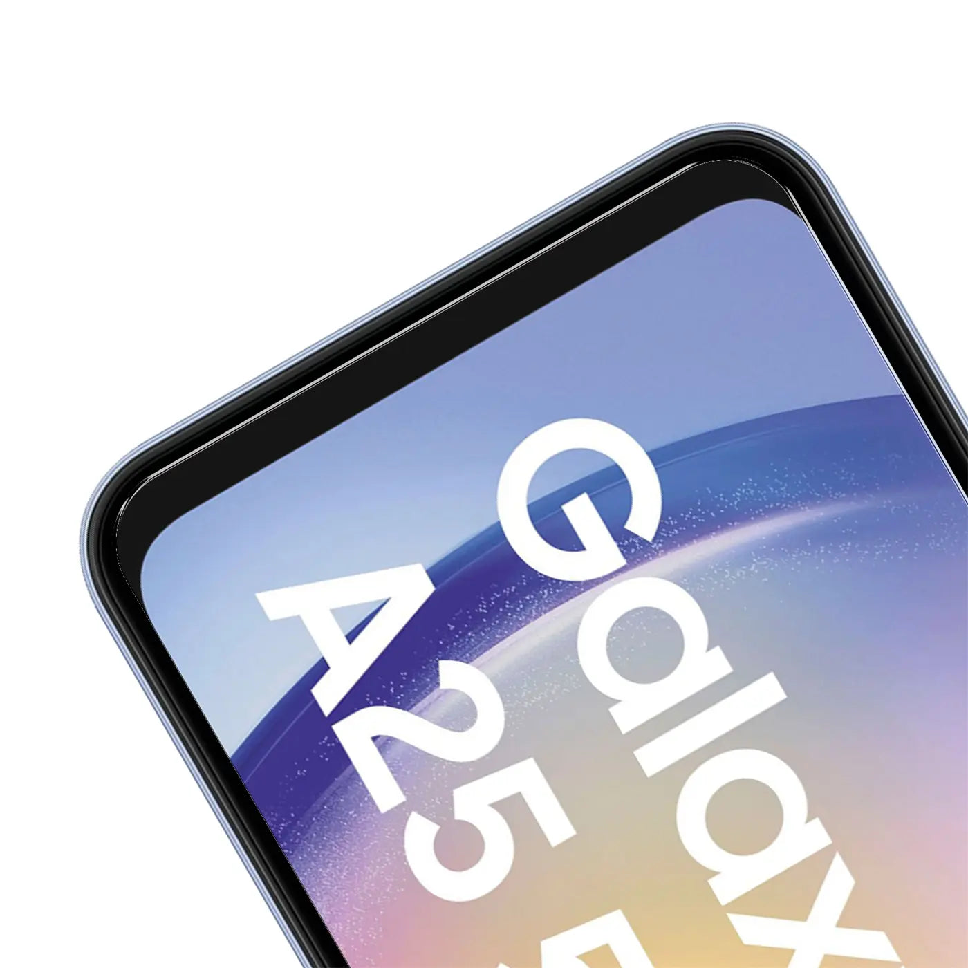 Nahaufnahme des oberen linken Bereichs eines Samsung Galaxy A25 5G Displays mit "Galaxy A25" Schriftzug, schräg von oben.