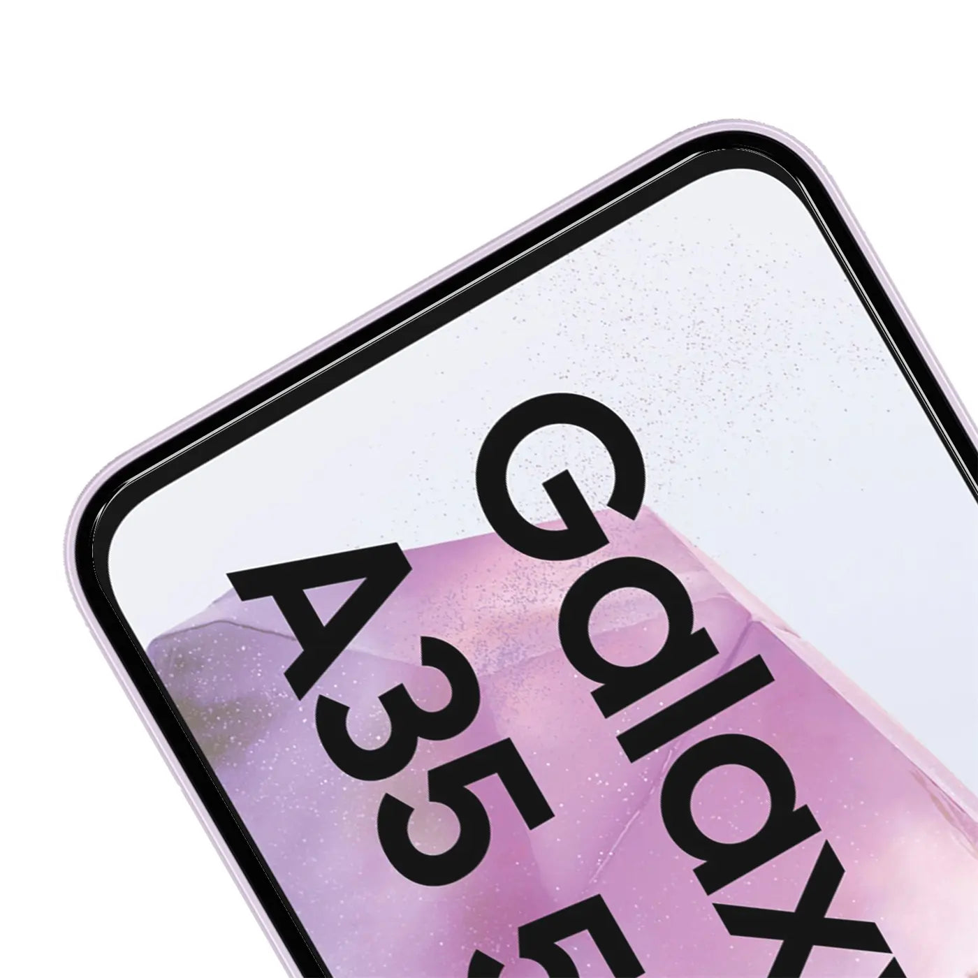 Nahaufnahme eines Samsung Galaxy A35 5G mit Panzerglas-Displayschutz, schräg von oben, lila Rahmen.