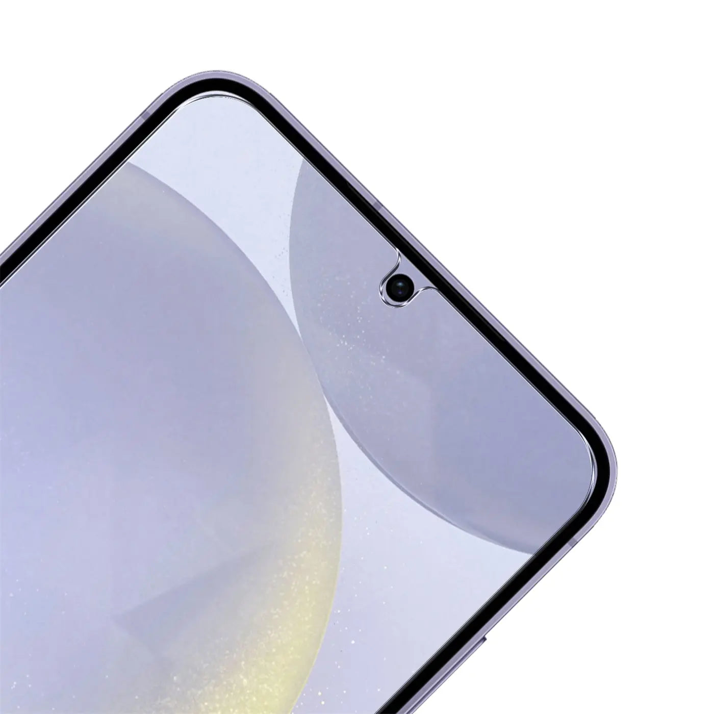 Nahaufnahme des oberen rechten Bereichs eines Samsung Galaxy S24 Plus mit installiertem, transparentem Panzerglas.