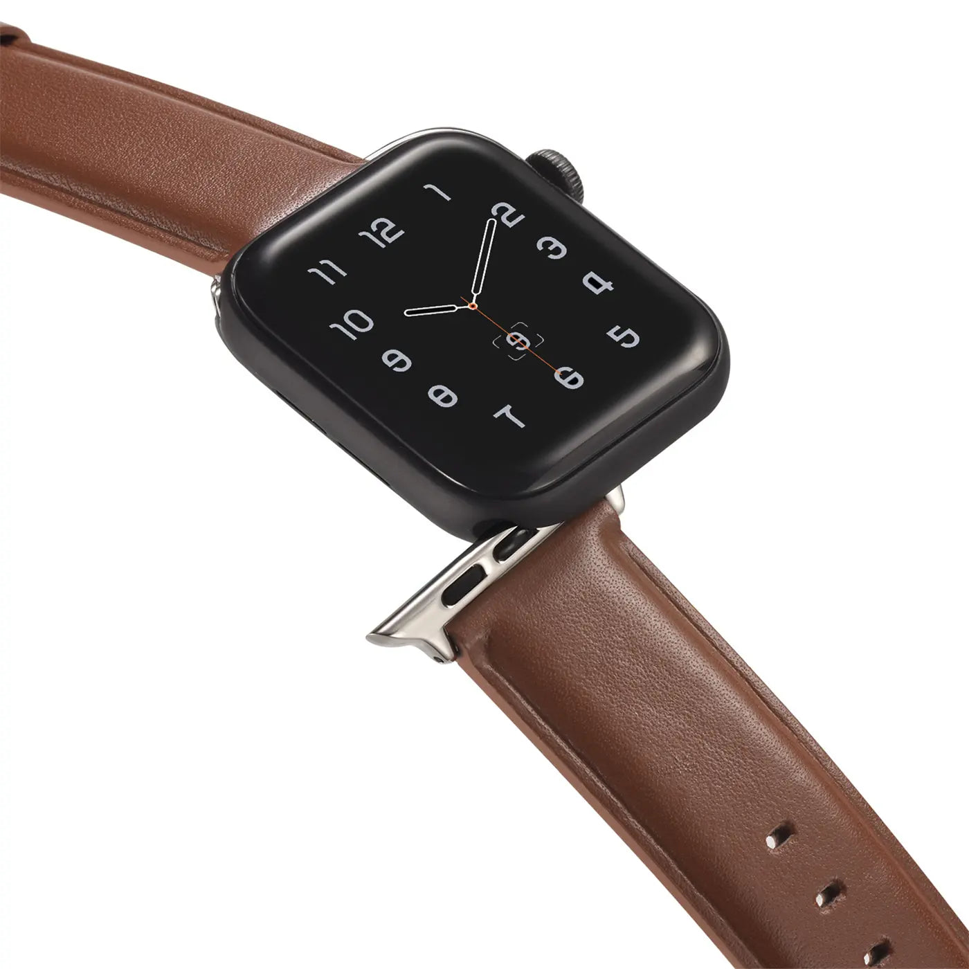 Braunes Lederarmband mit silbernem Anschluss an einer schwarzen Apple Watch, von schräg oben fotografiert.