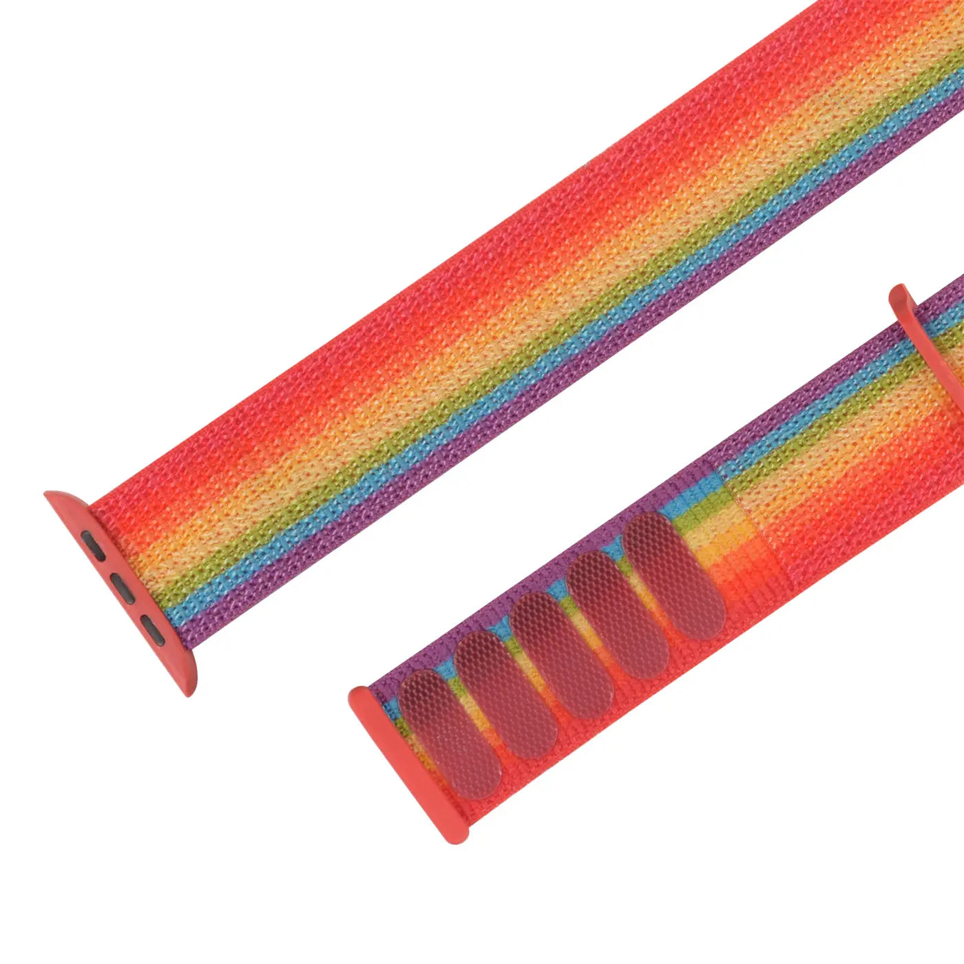 Regenbogenfarbenes Nylon-Fitnessarmband für Apple Watch, schräg von oben, mit roten Adaptern und Klettverschluss.