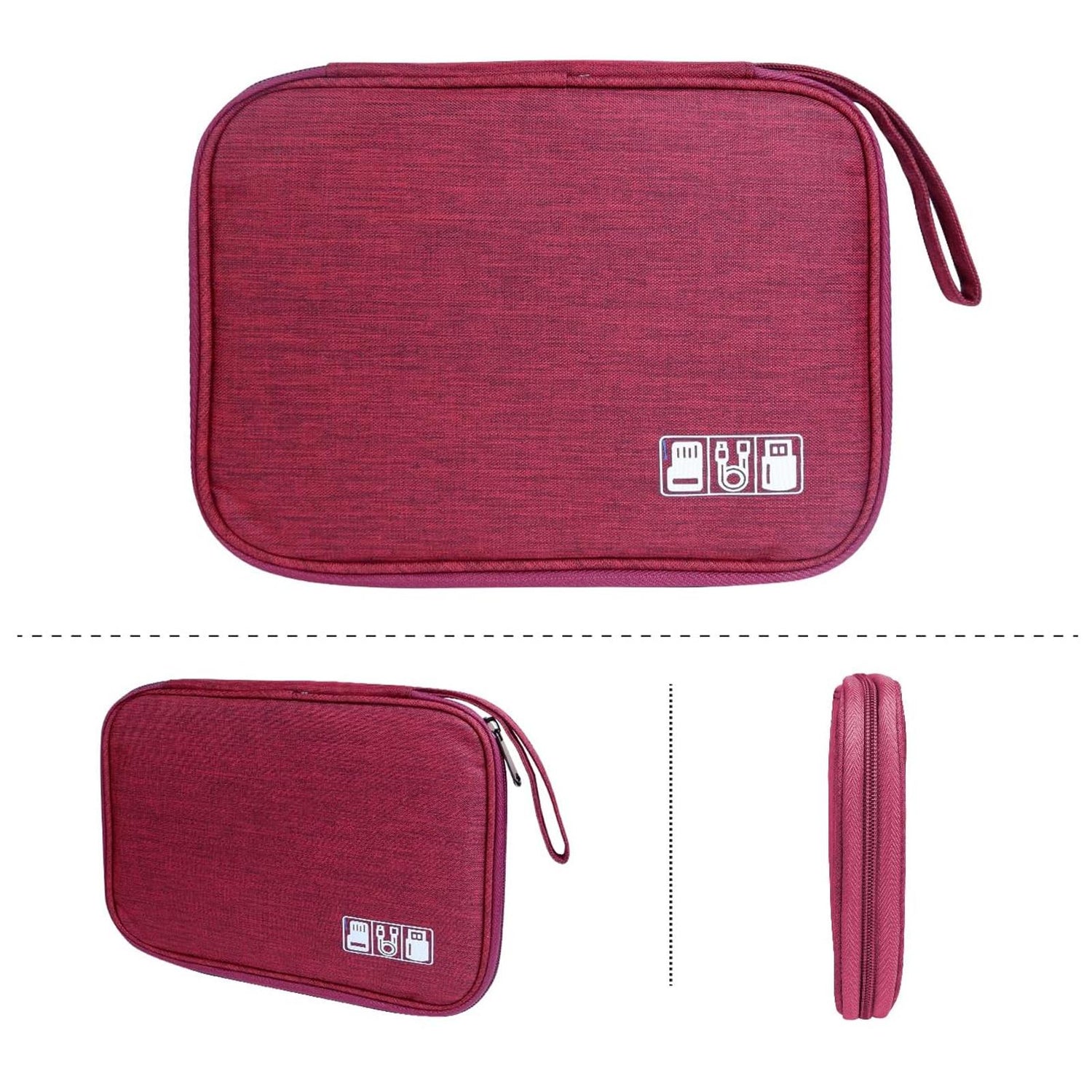 Drei Ansichten eines bordeauxroten Textil-Reiseorganizers mit Reißverschluss und Trageschlaufe, von vorne, schräg und.