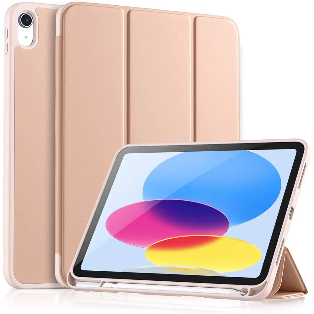 Roségoldenes Smart Cover aus Kunstleder für ein 11" iPad Pro (M4). Eine Hülle steht, eine liegt dahinter.