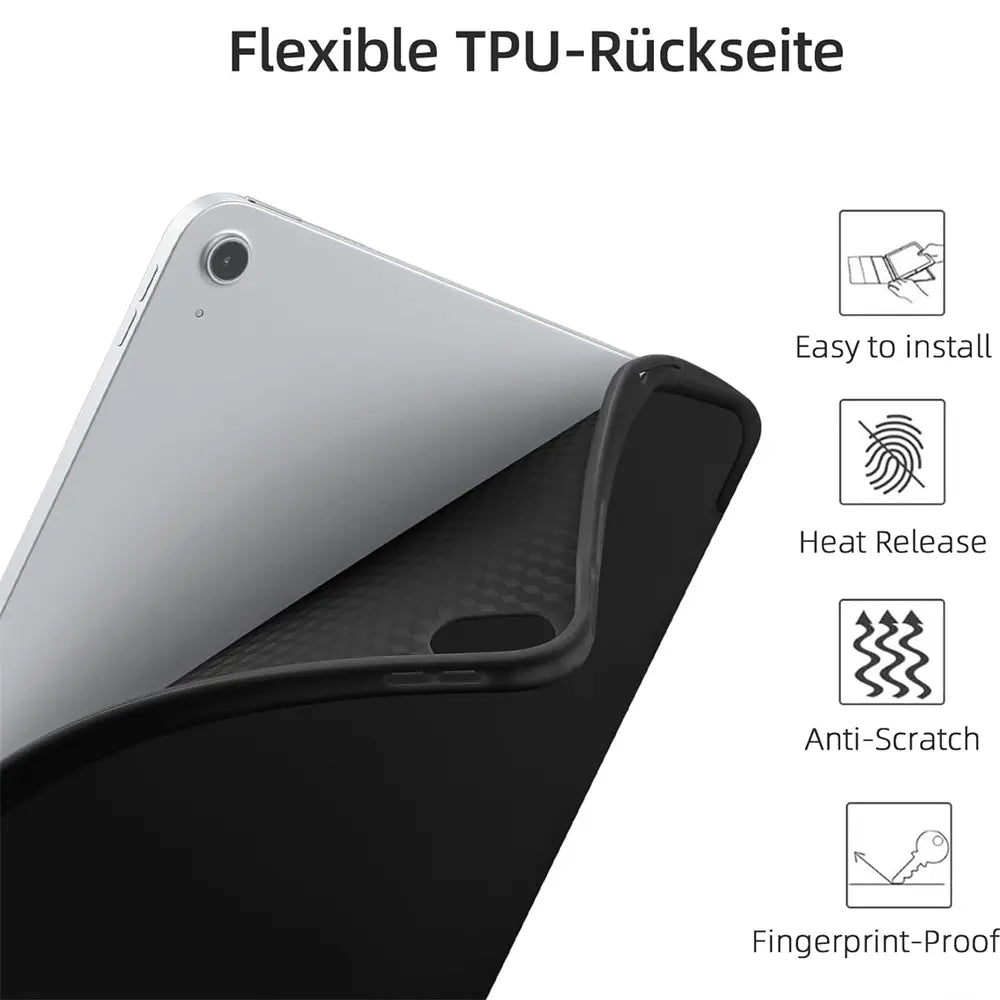 Schwarze, flexible TPU-Rückseite einer Schutzhülle, die teilweise ein silbernes 13" iPad Pro (M4) umhüllt.