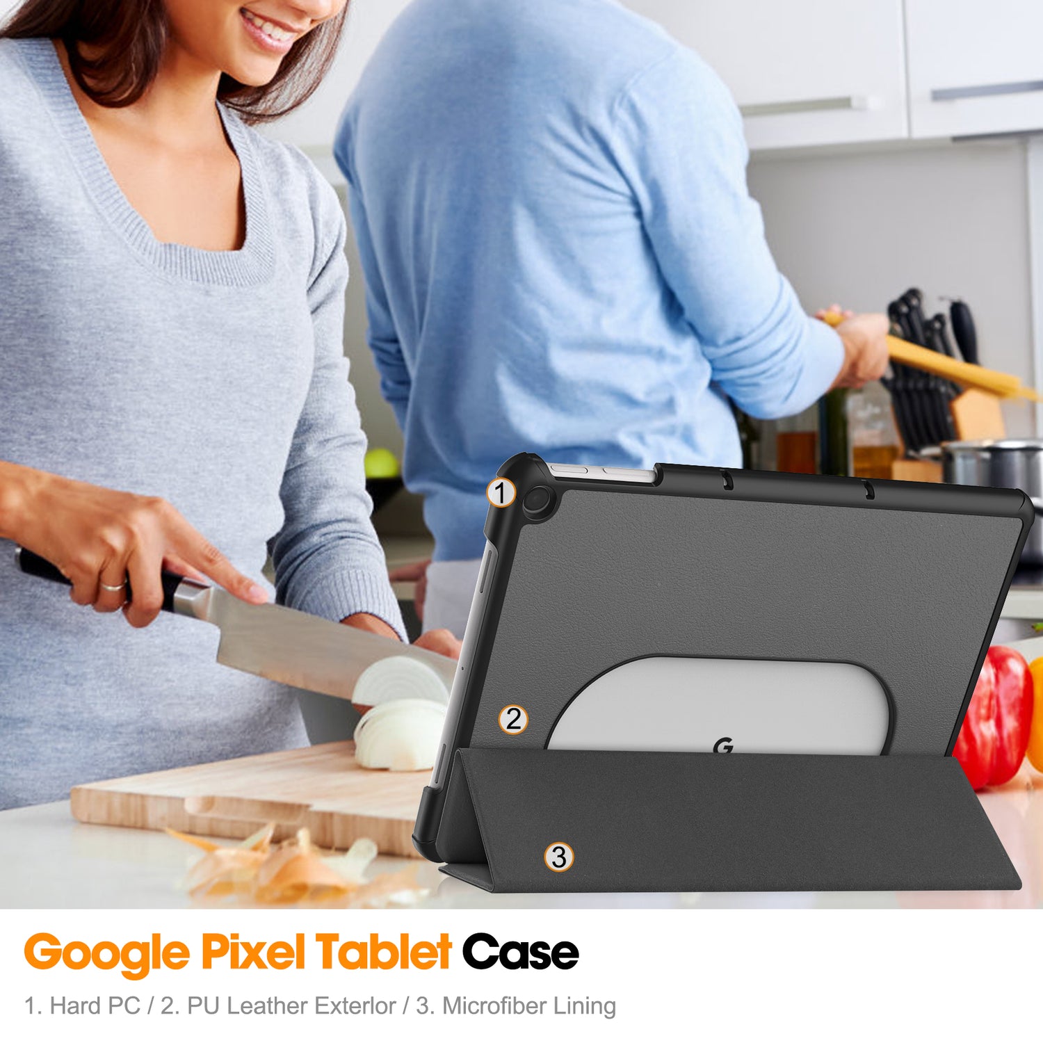 Schwarzes Google Pixel Tablet 11.0 in PU-Leder-Hülle mit Standfunktion, schräg von hinten in Küche.