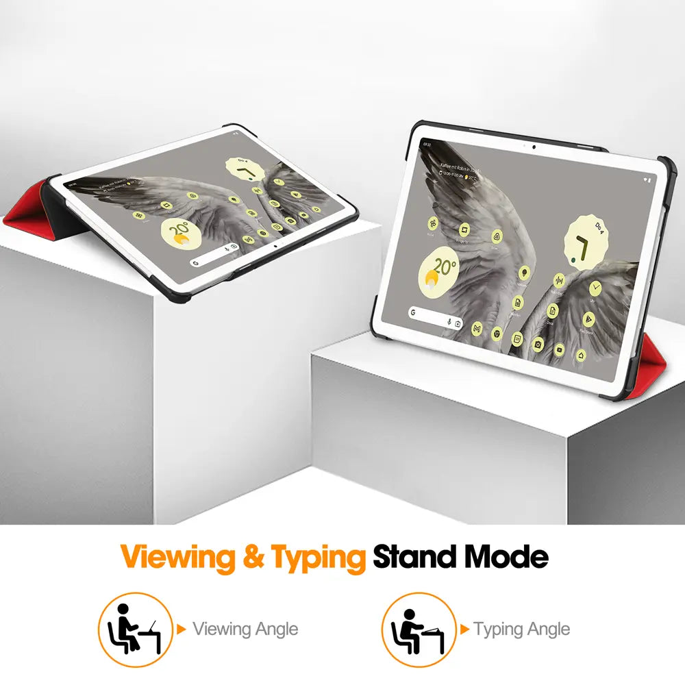Zwei Google Pixel Tablets in schwarzem Kunststoff-Smart Cover mit roter Kunstleder-Rückseite, im Betrachtungs- und.