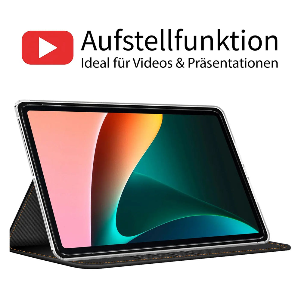 Schwarze Textil-Klapphülle mit aufgestelltem Xiaomi Pad 5, Seitenansicht.