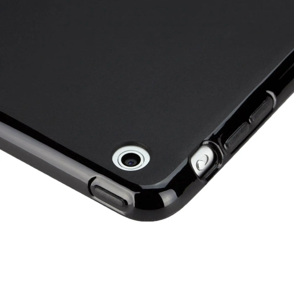 Schwarze TPU Hülle für iPad Air 1. Gen., Nahaufnahme von Ecke mit Kameraaussparung.