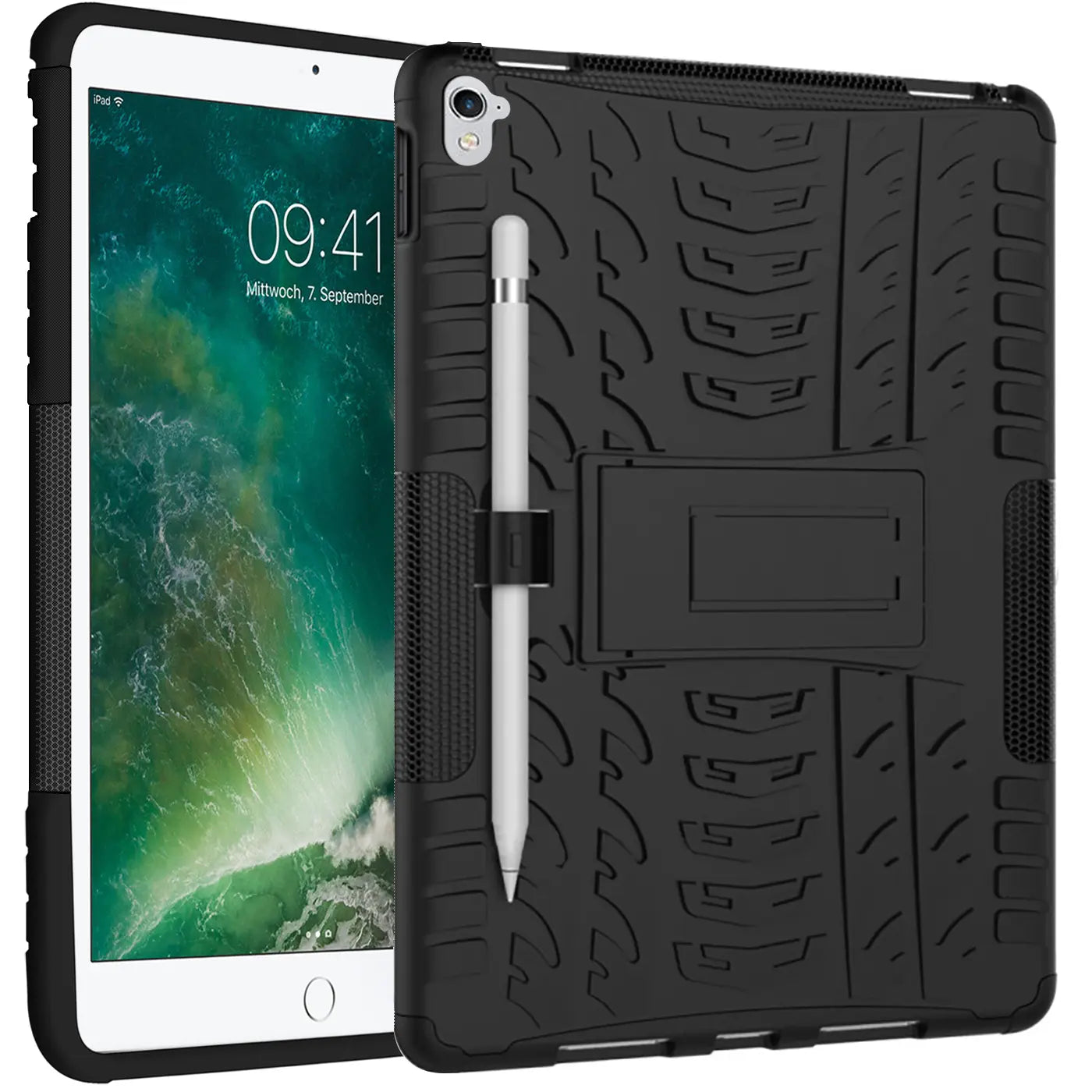 Schwarze, robuste Outdoor-Hülle aus Silikon für ein 9,7" iPad Pro mit Ständer und Stifthalter, schräg von vorne.