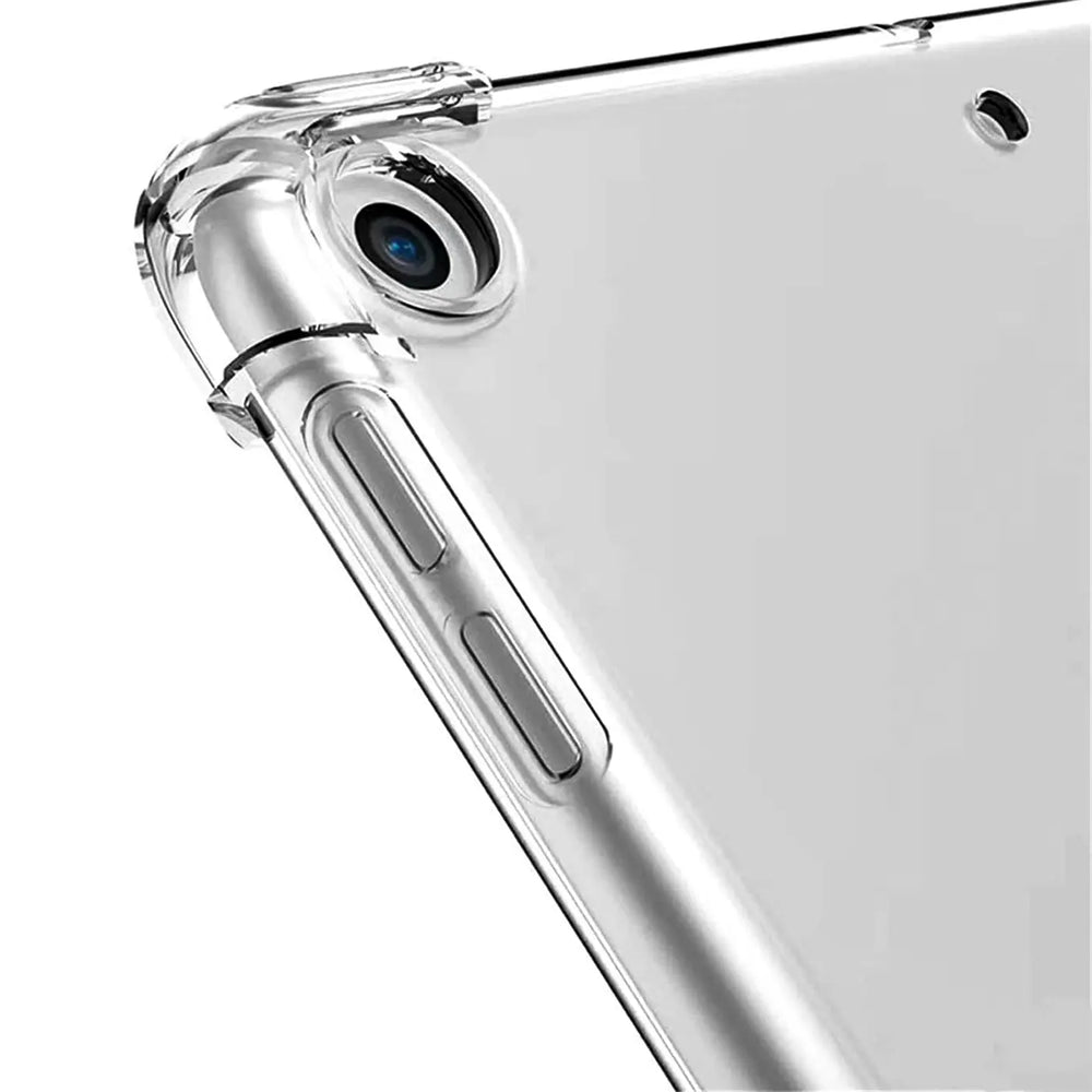 Klar, stoßfeste Hülle aus Kunststoff um ein iPad Air (1. Gen.). Nahaufnahme von Ecke und Kamera.