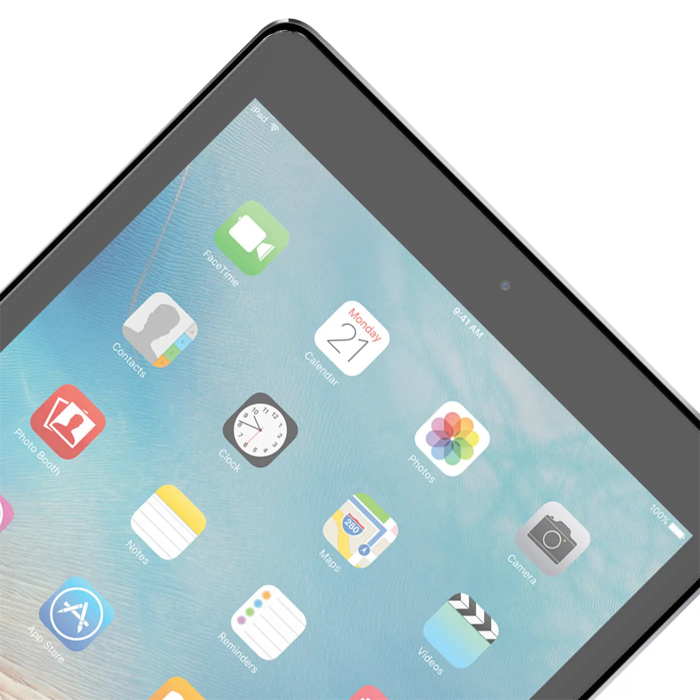 Nahaufnahme eines schwarzen 10,5" iPad Pro Displays mit Panzerglas, leicht schräg von oben.
