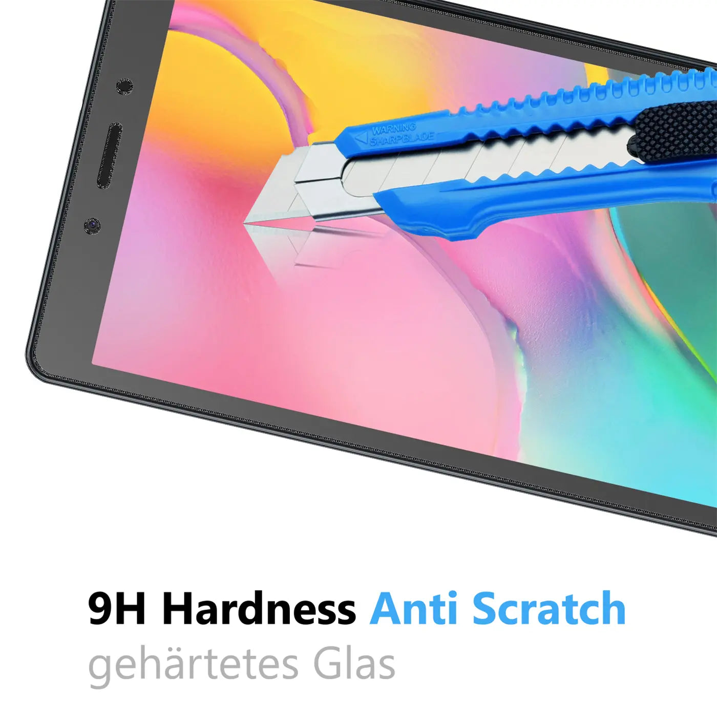 Blaues Cuttermesser auf dem Display eines schwarzen Samsung Galaxy Tab A 8.0 2019, von oben rechts.